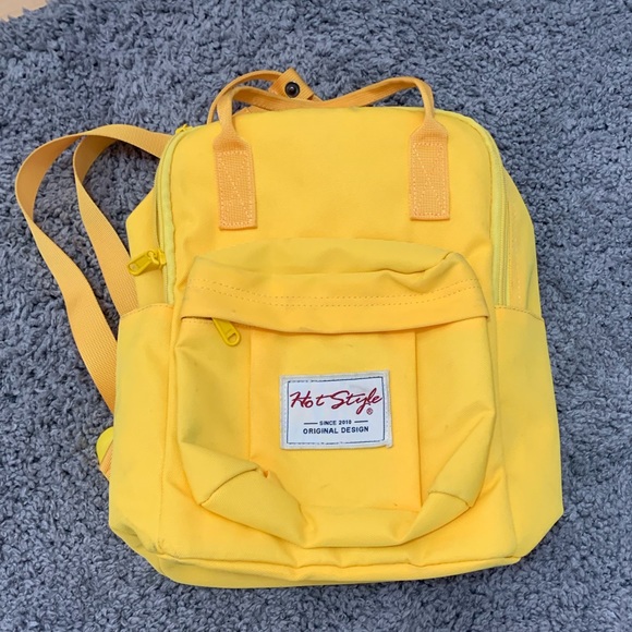 kanken style backpack